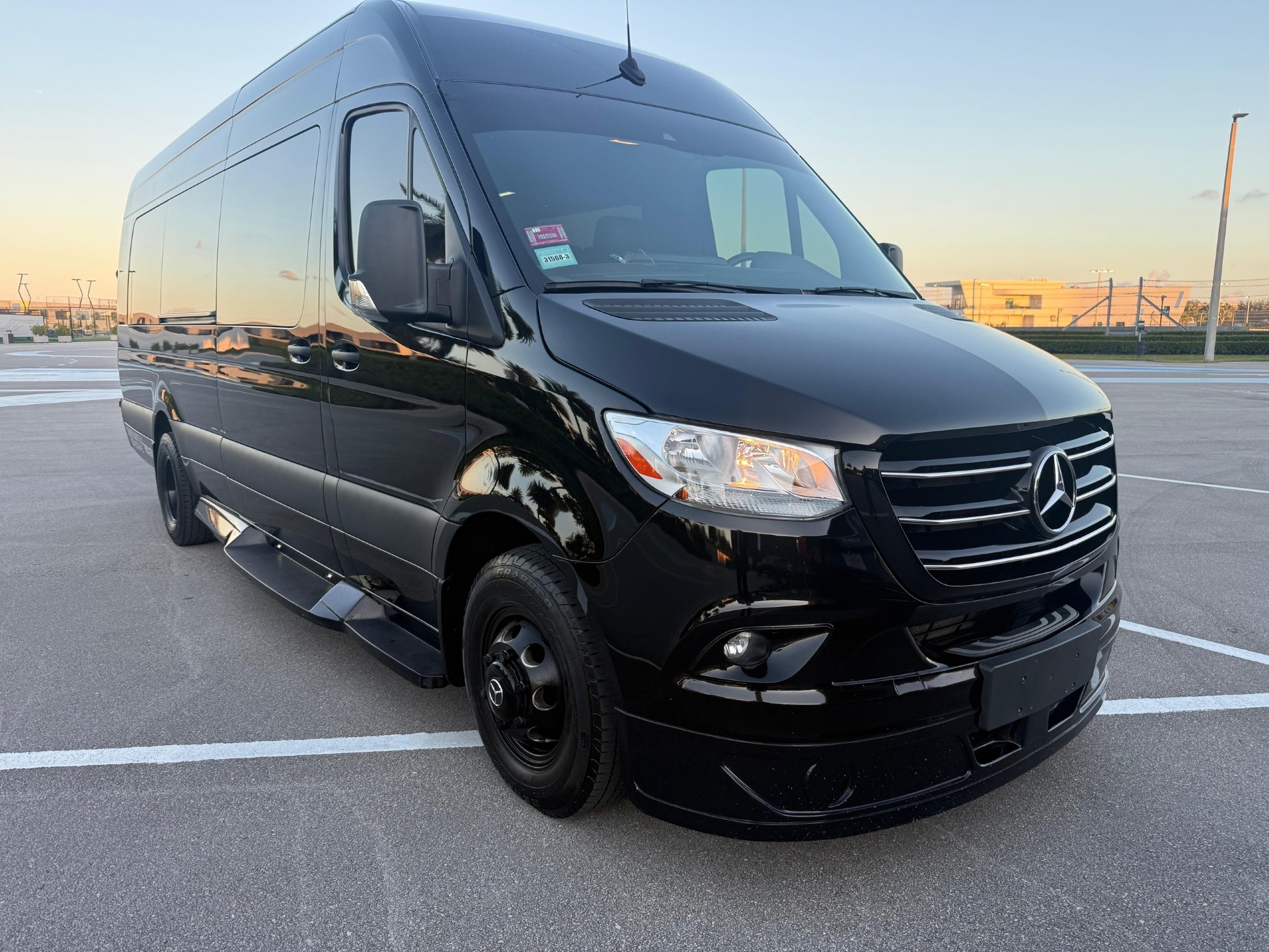 Mercedes Sprinter 11-Seat
